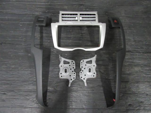 トヨタ 90 ヴィッツ 純正 オーディオパネル NCP91/NCP95/KSP90/SCP90 センターパネル