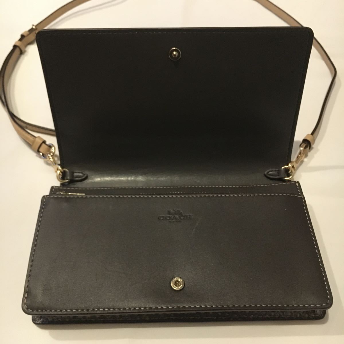 新品未使用 希少 レア COACH コーチ ショルダーウォレット パイソン柄 
