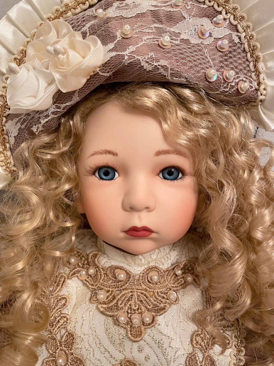 * antique doll ୨୧ .· 素敵なドレスのお嬢さん ビスクドール ビスクドール 創作人形 カスタマー様ハンドメイドシルクドレス 美品