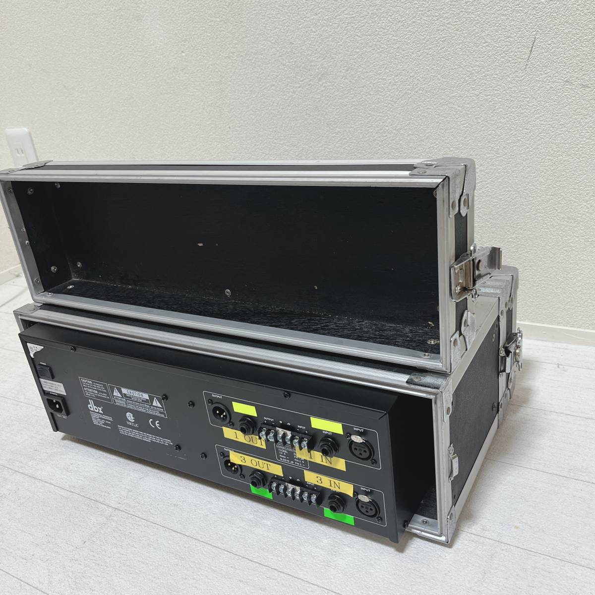 dbx PROFESSIONAL PRODUCT Graphic Equalizer 1231 グラフィック