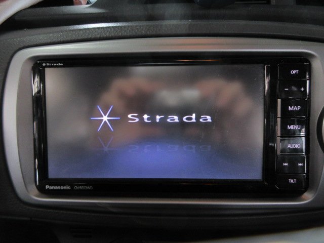 パナソニック パナソニック ストラーダ CN-RE03WD フルセグ 地デジ DVD
