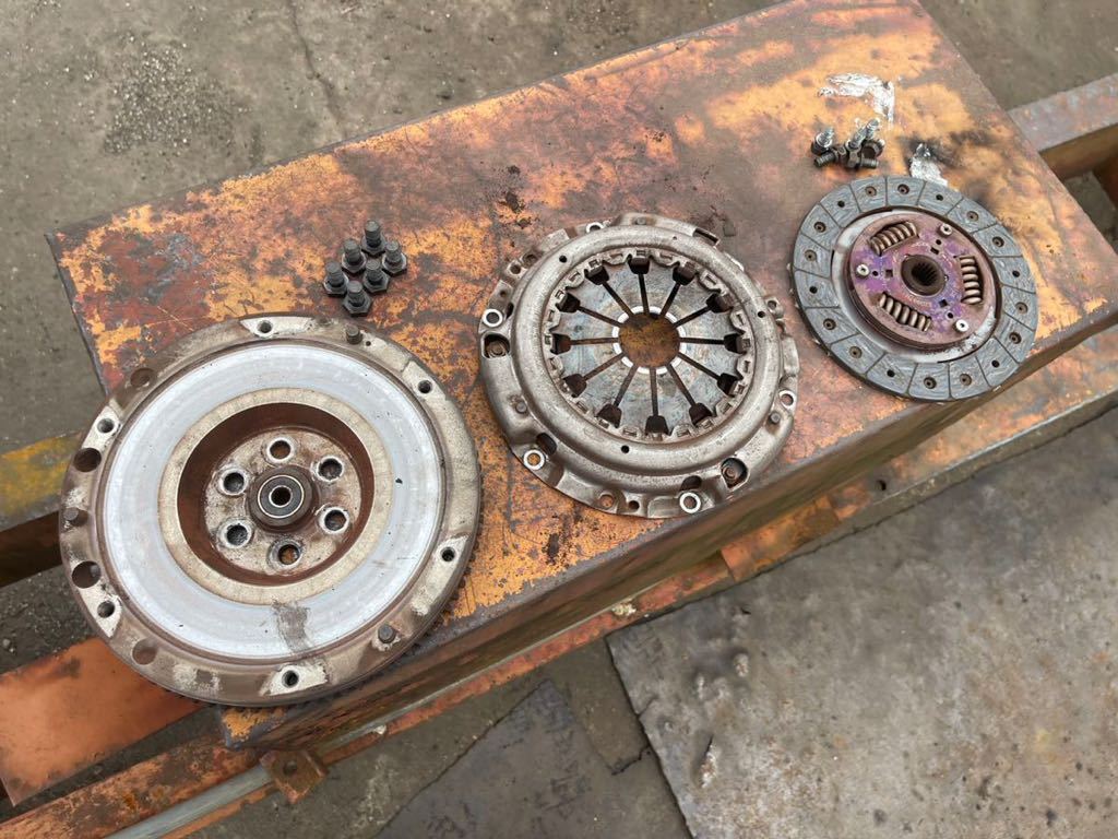 スズキ Kei ワークス 4WD MT H17年式 TA-HN22S K6A ターボ 純正フライ