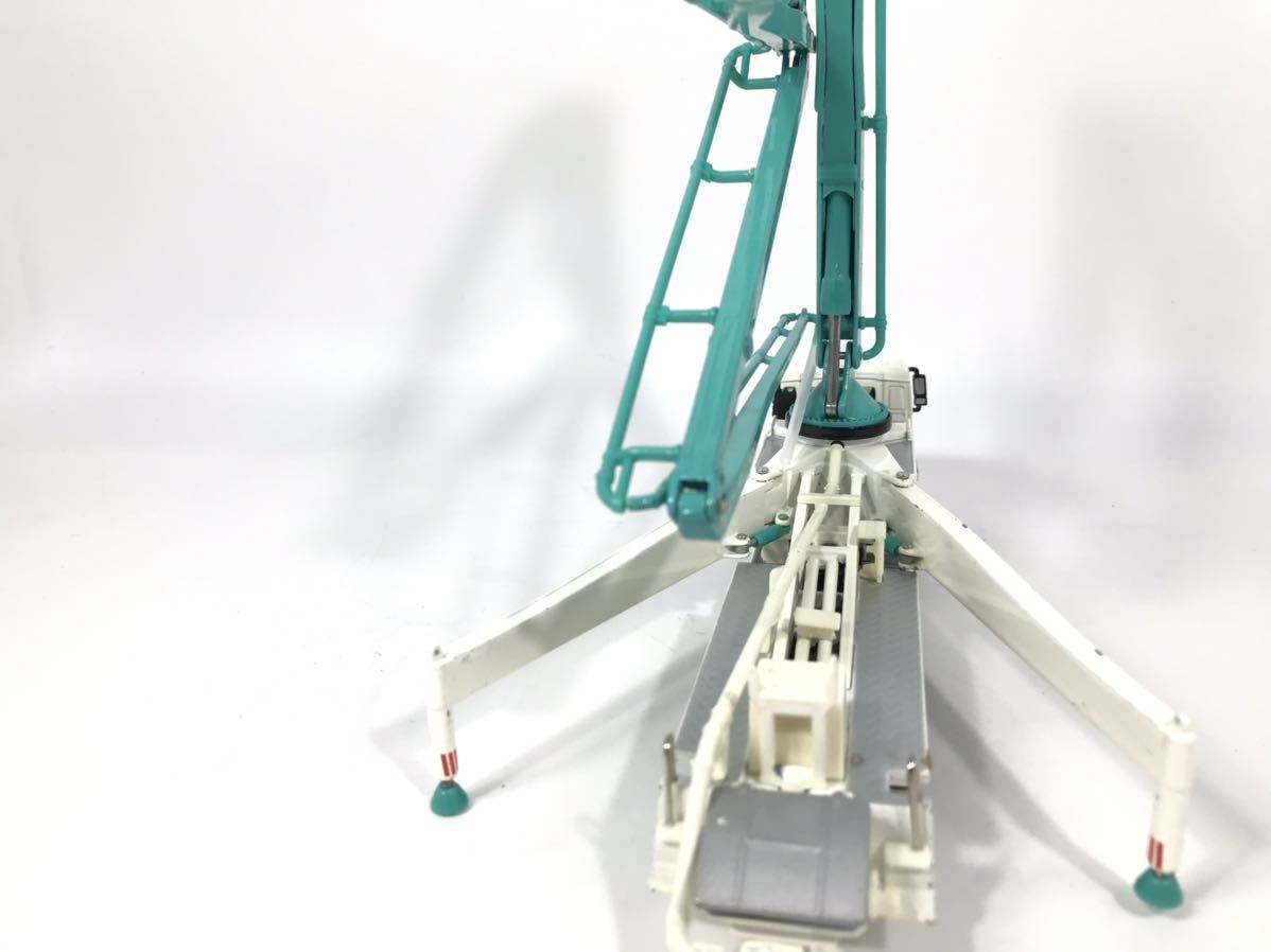 KAIDIWEI コンクリートポンプ車 1/55 ミニカー ジャンク KAIDIWEI 車模型 コンクリートポンプ車 1/55 CONCRETE PUMP TRUCK 中国