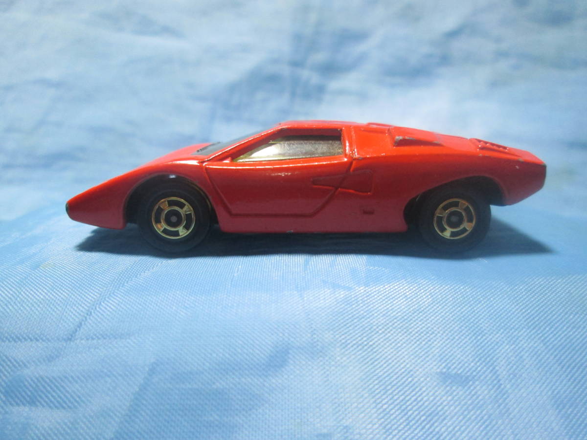 トミカ 日本製 No.F37 ランボルギーニ・カウンタック LP-400