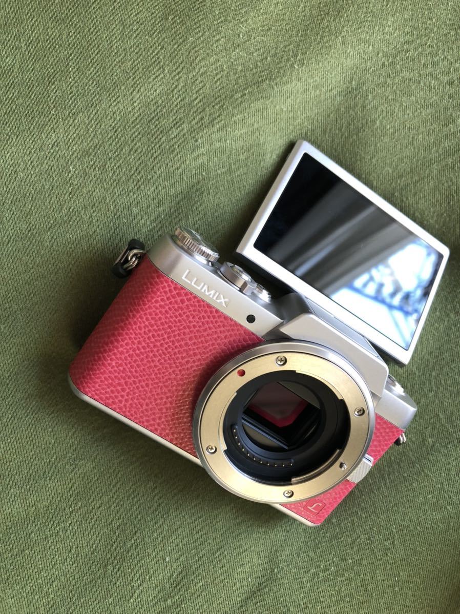 パナソニック PANASONIC LUMIX DMC-GF7 ボディ ピンク ジャンク 部品 