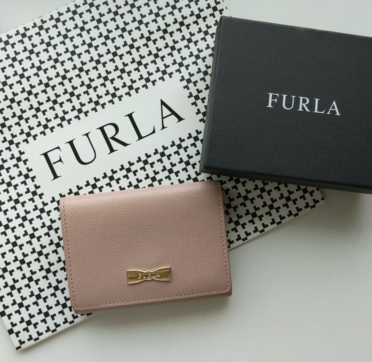 FURLA 三つ折り財布 ピンクベージュ | [フルラ]三つ折り財布 【新品