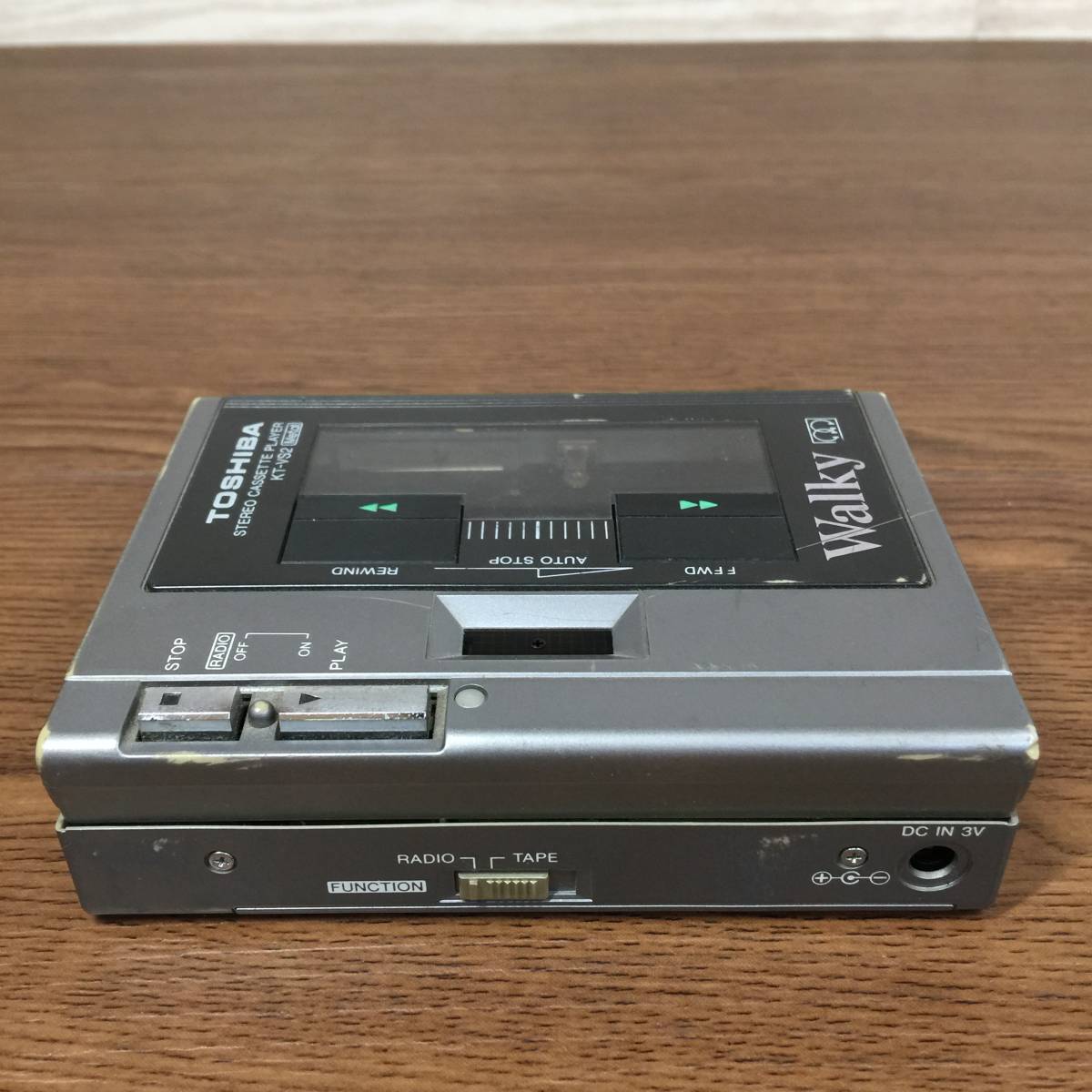 TOSHIBA カセットプレーヤー KT-VS2 ジャンク品 ジャンク品』TOSHIBA 東芝 ステレオカセットプレーヤー Walky KT-VS2