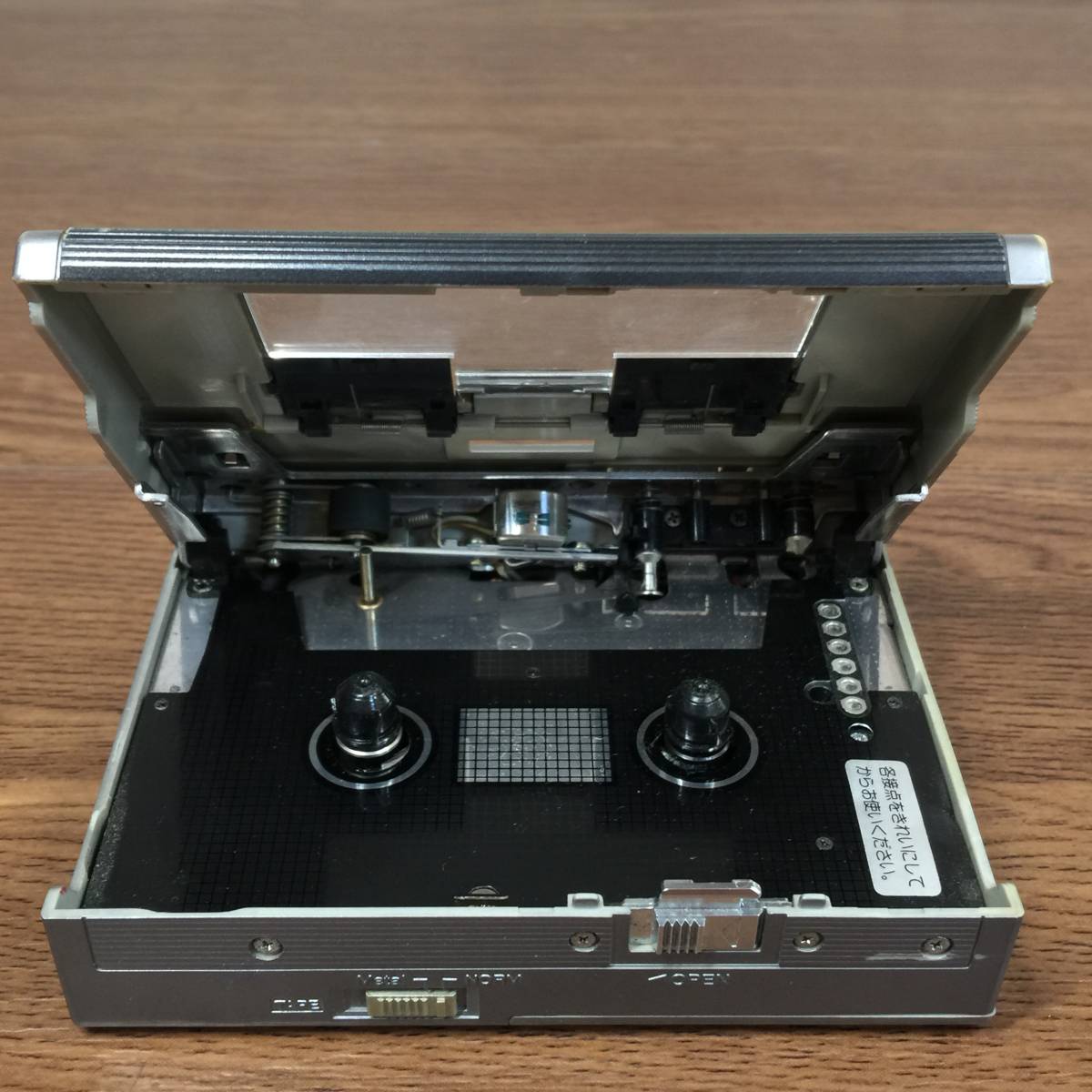 ジャンク品』TOSHIBA 東芝 ステレオカセットプレーヤー Walky KT-VS2