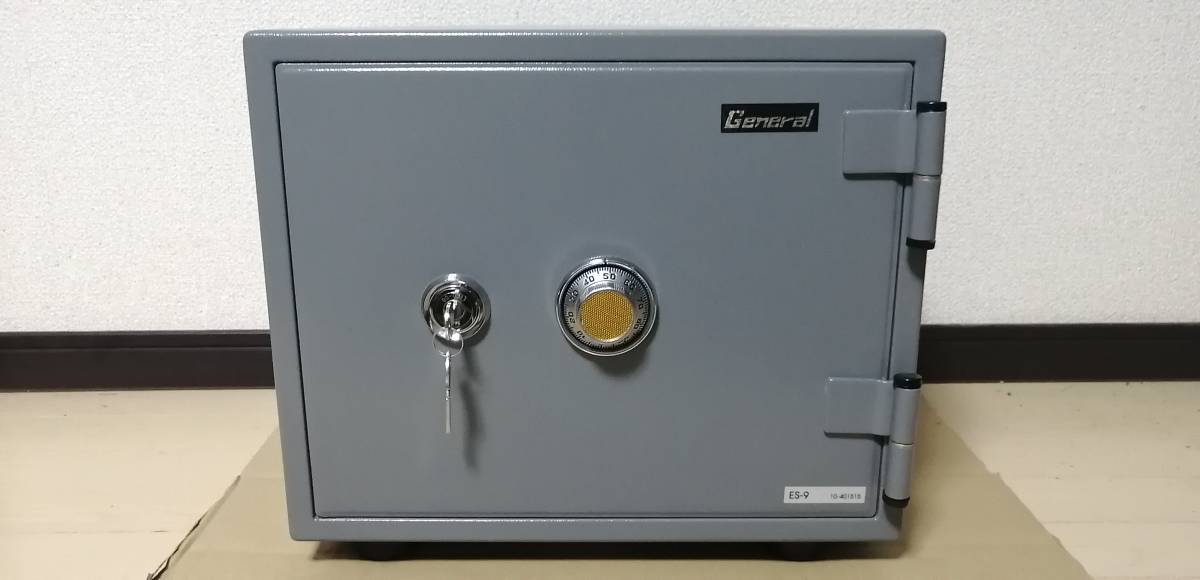 ★送料無料＆即発送 エーコー ダイヤル式 小型耐火金庫 ES-9 取扱説明書＆カギ2つ付き 0313