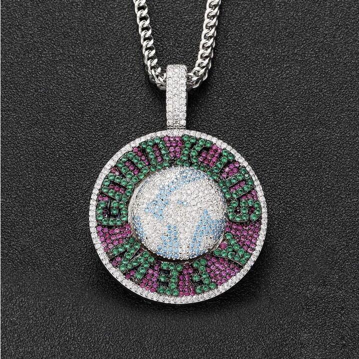 新品 AFGKヒップホップネックレス シンプルで上品 欧米風 地球回転模様 チタン使用