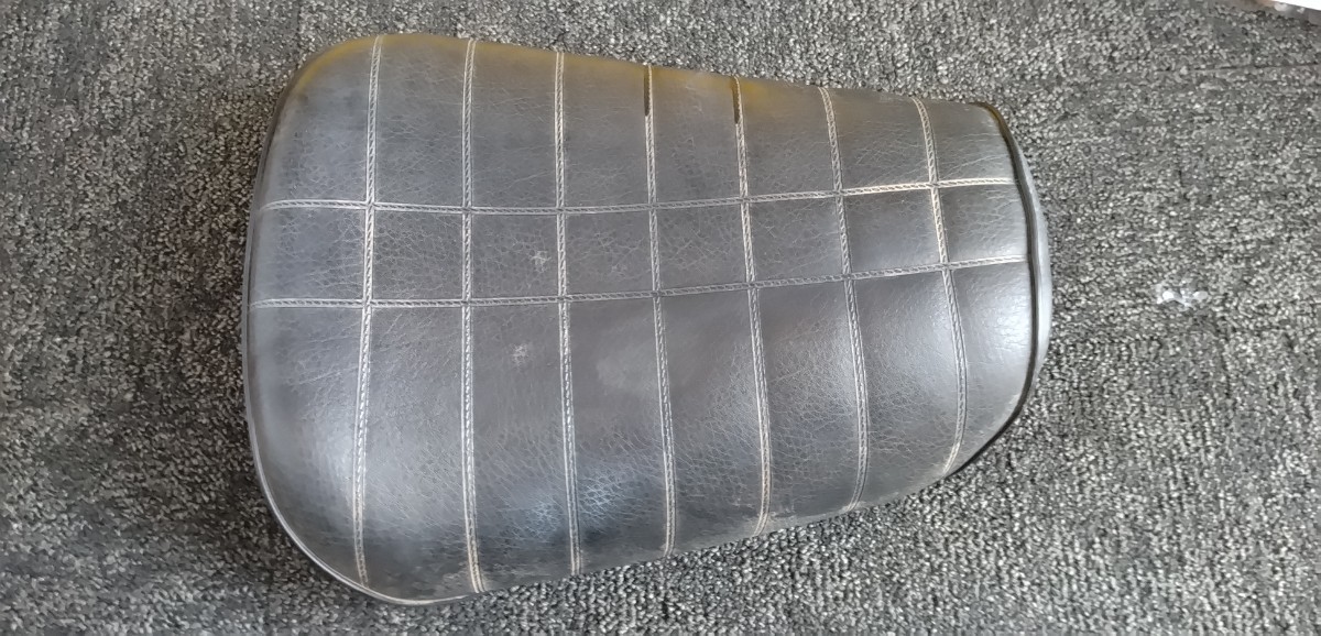 ホンダ　CD90 純正　シート