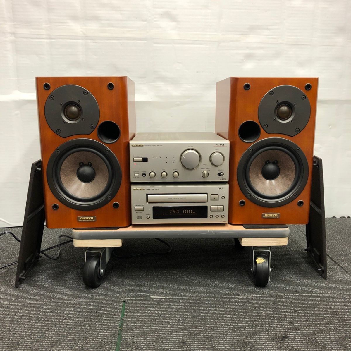 ONKYO アンプ CDプレイヤー スピーカー （ONKYO オンキョー アンプ A 