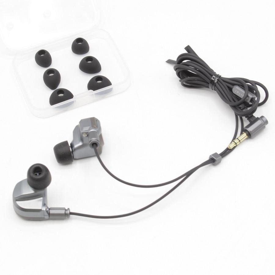 【美品】clariar i640 CLA-0048 バランスド・アーマチュア型インイヤーイヤホン クラリア 本体