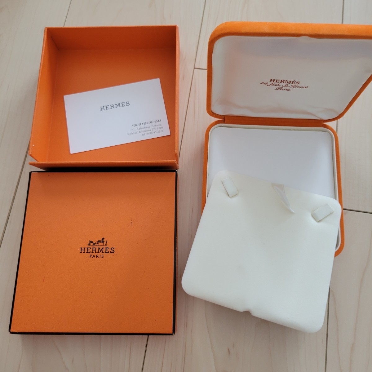 HERMES 空箱ネックレス入れ