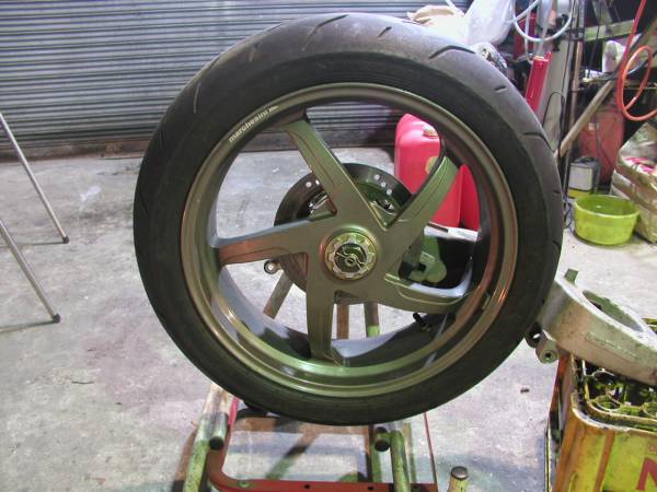 NSR250MC28 RVF400 NC30 5．5Jホイール マルケジーニ(リア)｜売買