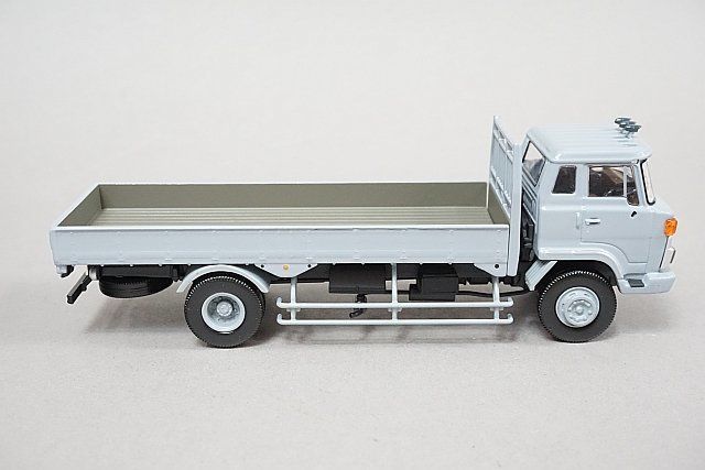 TOMICA トミカリミテッドヴィンテージネオ TLV 1/64 日野 KB324型 