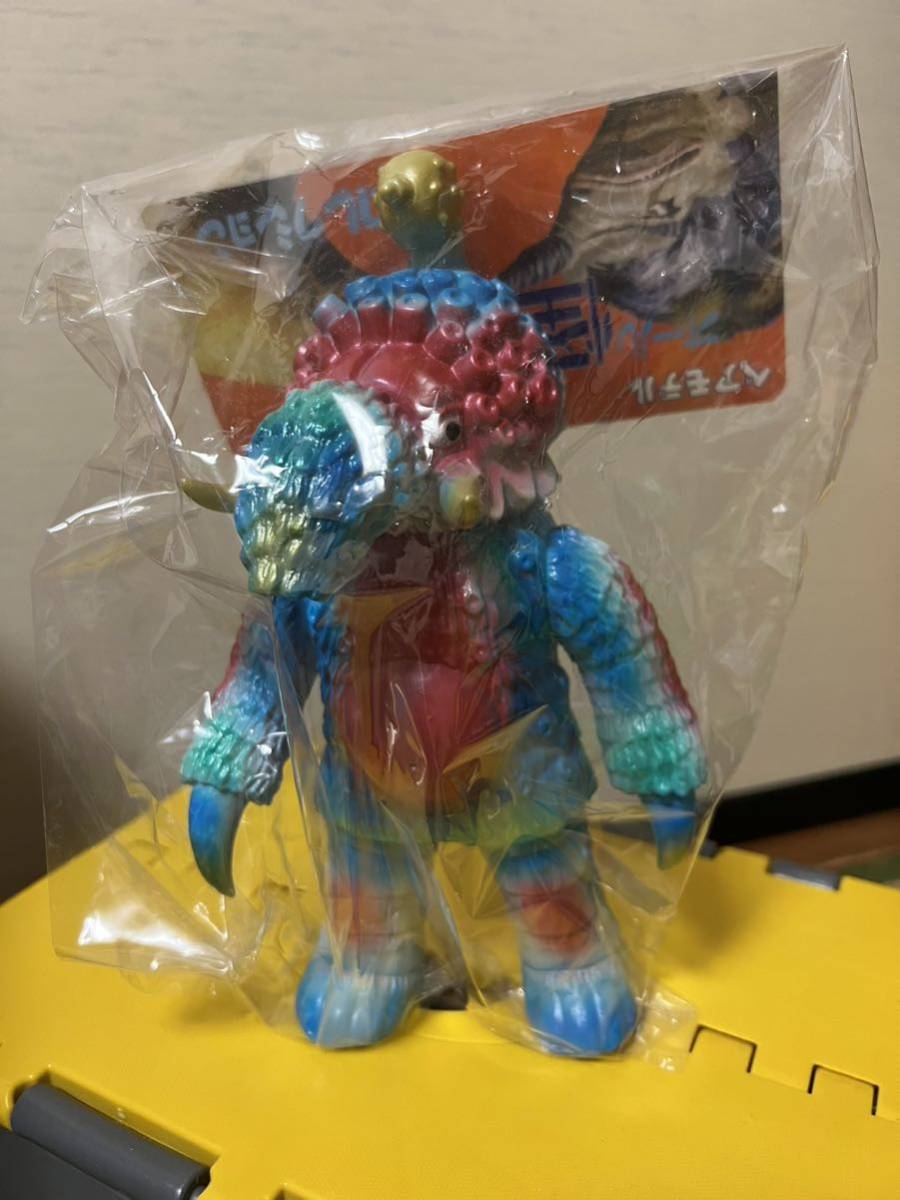 ベアモデル バクタリ ソフビ