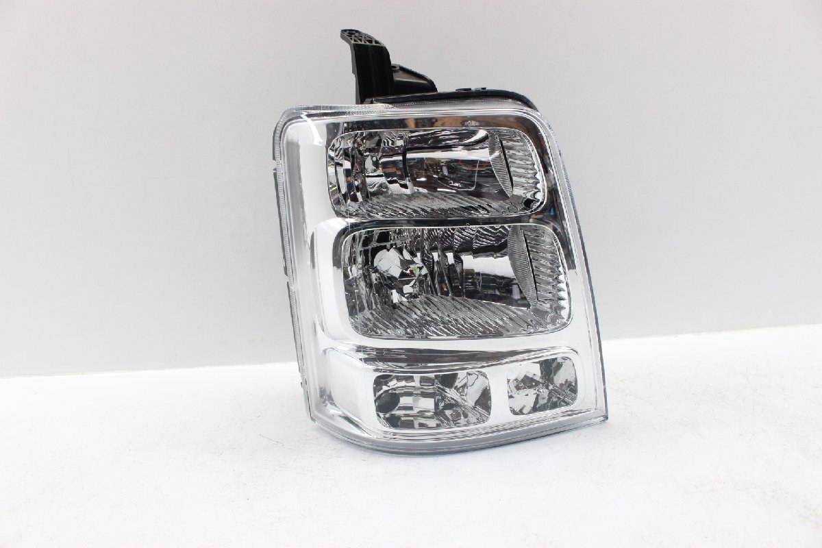スズキ エブリィワゴン DA64W ヘッドライト キセノン HID DG64W DA64V 