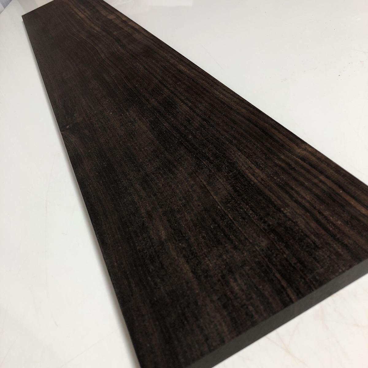 黒檀柾目　濃いめ　割れ無し美品　910×150×12 120サイズ 