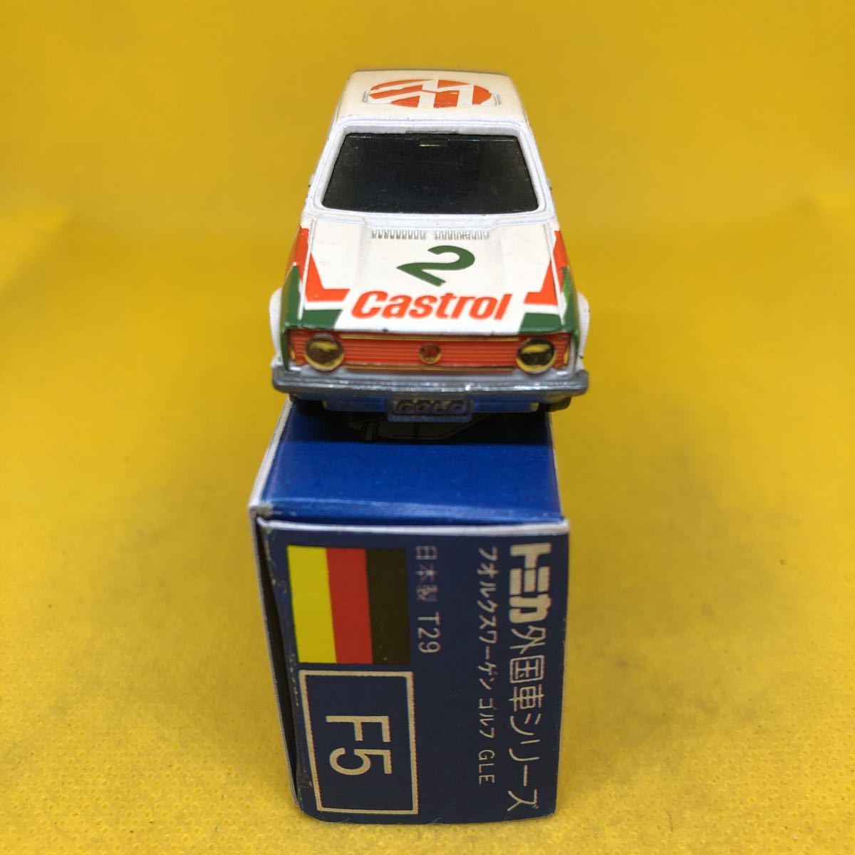 トミカ フォルクスワーゲン ゴルフ GLE カストロール No.F5 1⁄56 F5