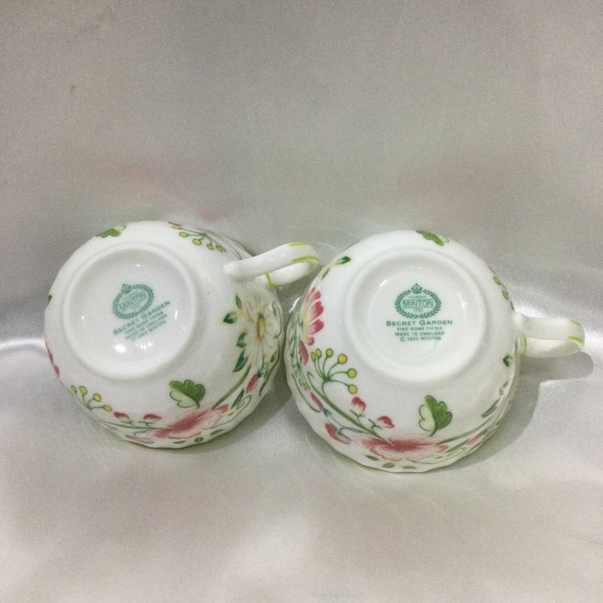MINTON ティーポットとカップセット英国製 （英国製 廃盤】☆未使用品 