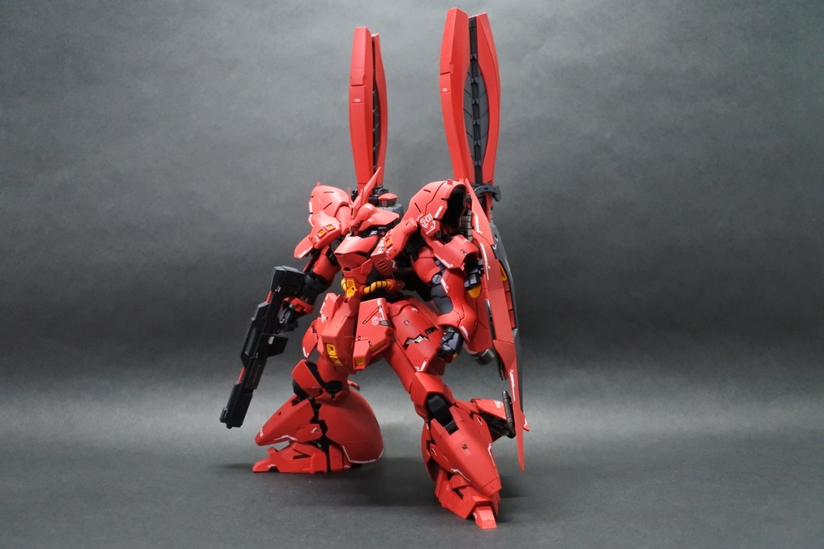 バンダイ RG GUNDUM SIDE F 限定 MSN−04FF サザビー 塗装済み完成品