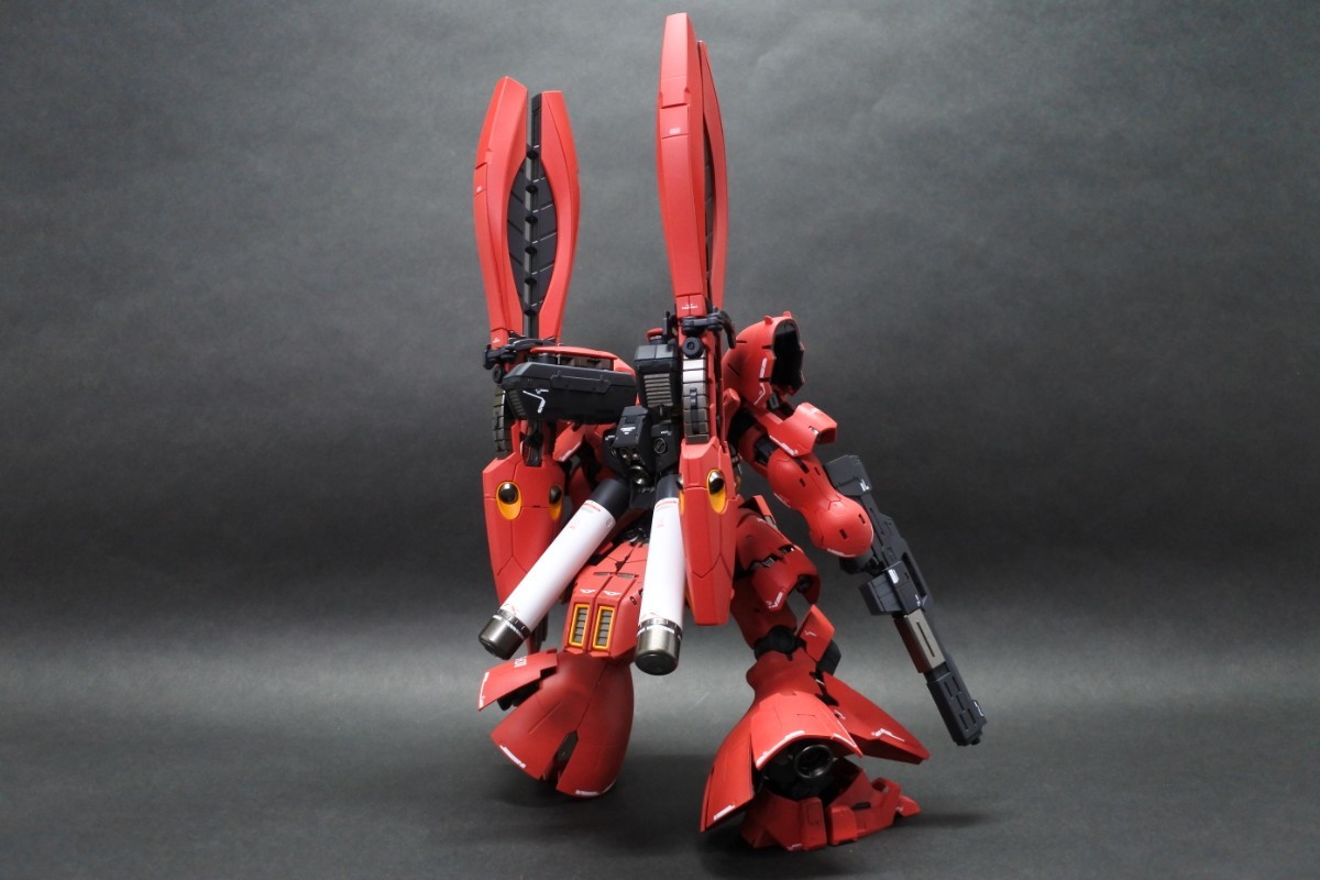 バンダイ RG GUNDUM SIDE F 限定 MSN−04FF サザビー 塗装済み完成品