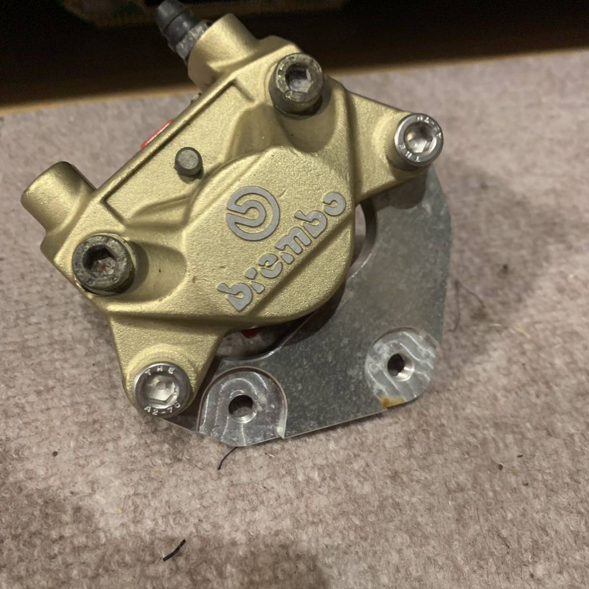 原付　エイプ　brembo ブレーキキャリパー ゴールド　カニ　モンキー　ディオ ブレンボ ブレーキキャリパー エイプ モンキー NSR GPZ他 キャリパー