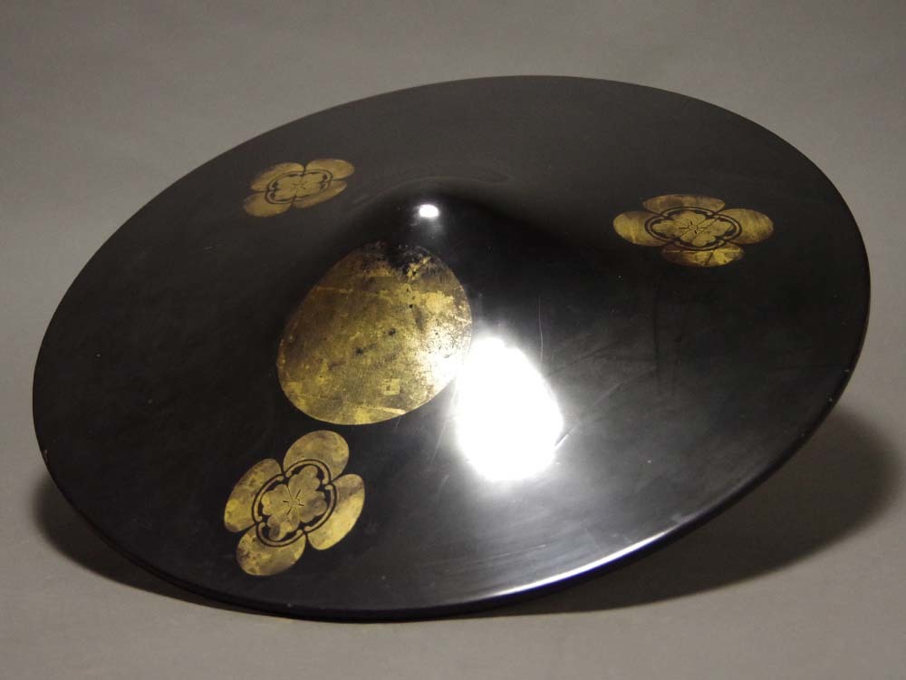 黒漆塗日の丸木瓜紋平陣笠内朱漆塗陣笠塗笠武具甲冑装飾物武器武具古代