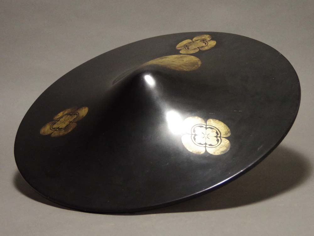 黒漆塗日の丸木瓜紋平陣笠内朱漆塗陣笠塗笠武具甲冑装飾物武器武具古代