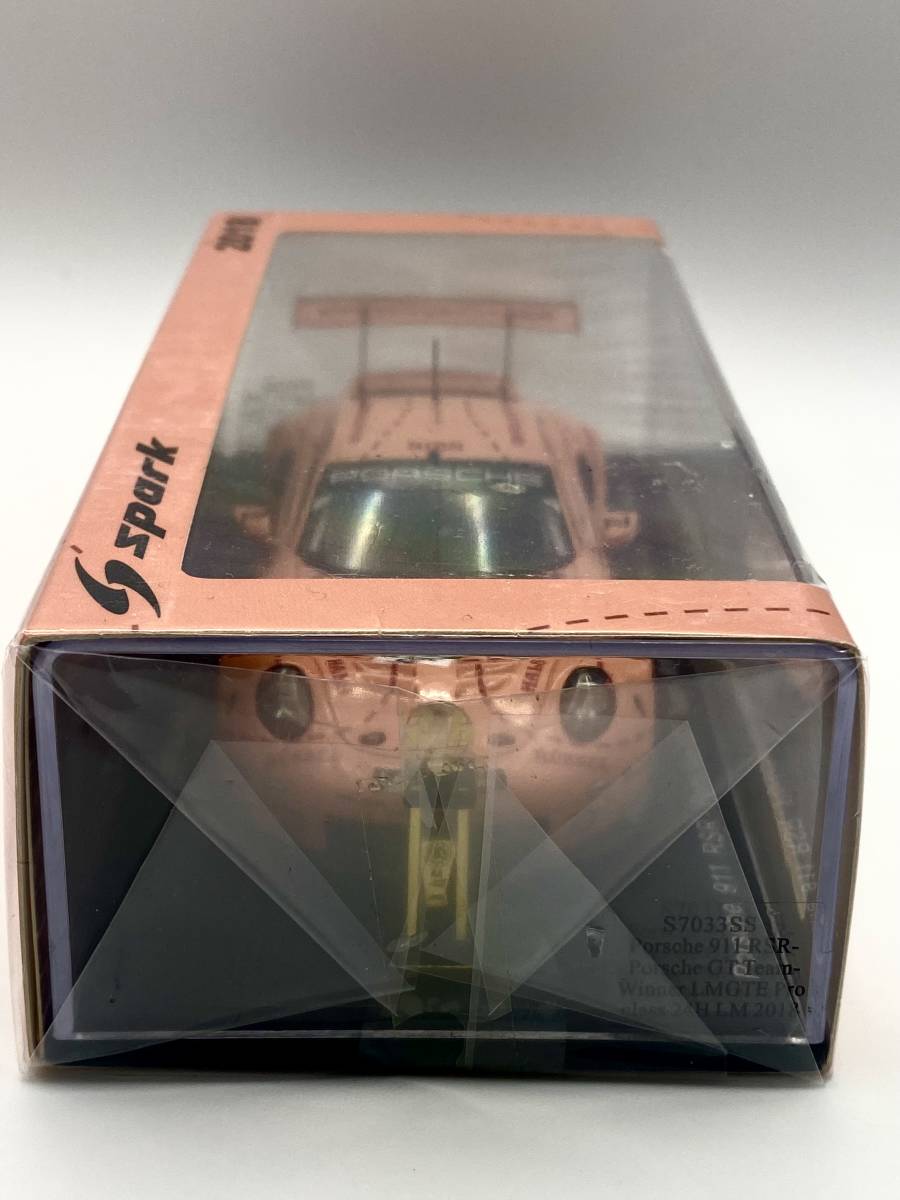 1/43 PORSCHE 911RSR #92 (復刻リバリー) 2018年　ルマン24h LMGTE-Proクラス優勝　ミニチュアトロフィー付き限定品