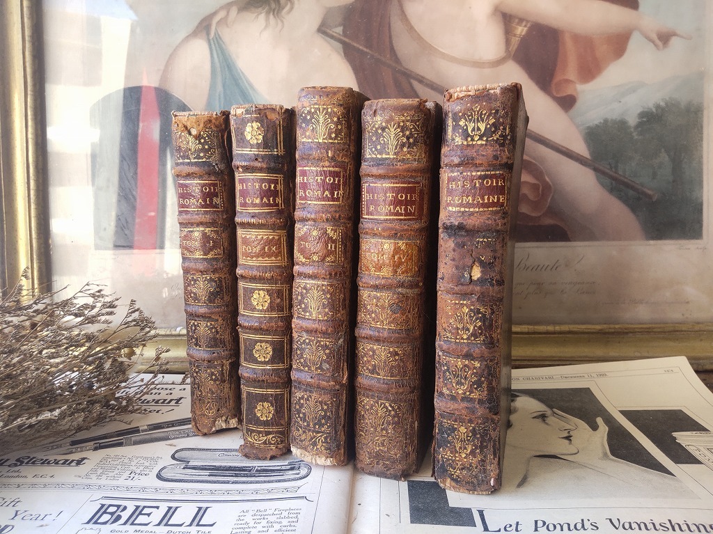 ☆フランスアンティーク 洋書 革 古本ブック 18世紀 1730年 5冊