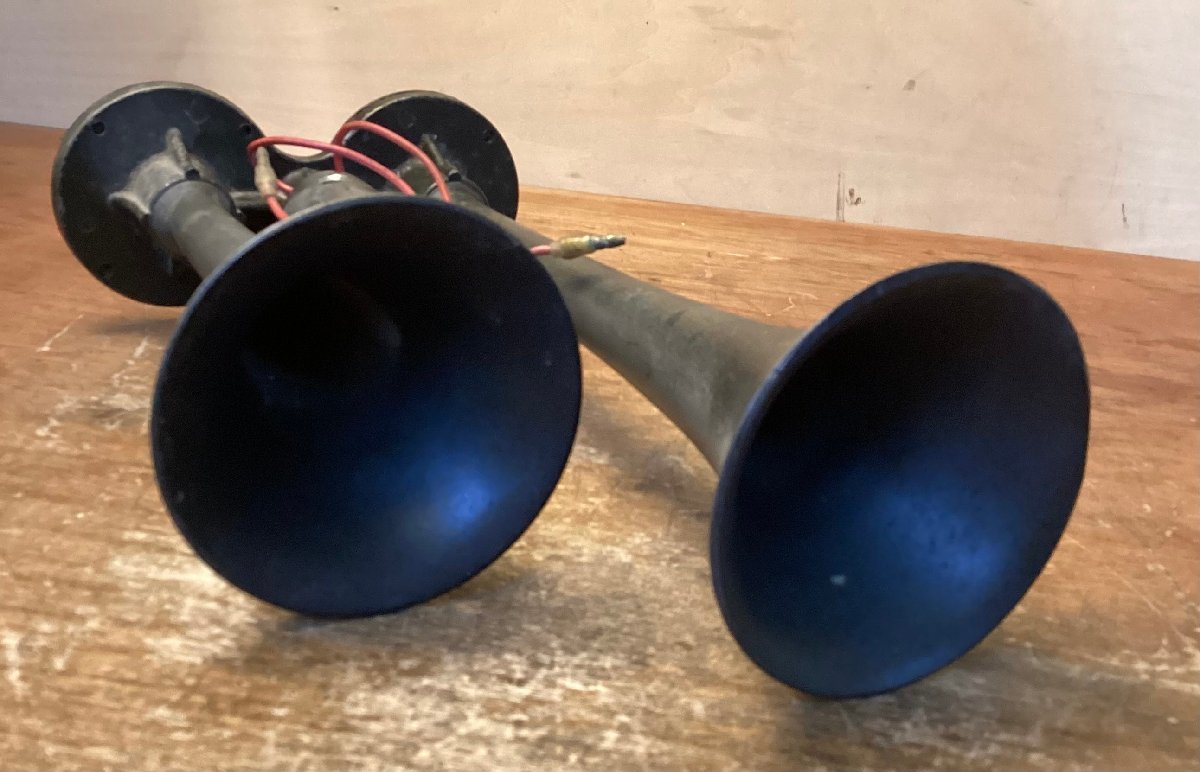 TT-118 ■送料込■ ハドレー HORN ヤンキーホーン エアーホーン 旧車 車 自動車 11694 1333g ●ジャンク扱い/くGOら