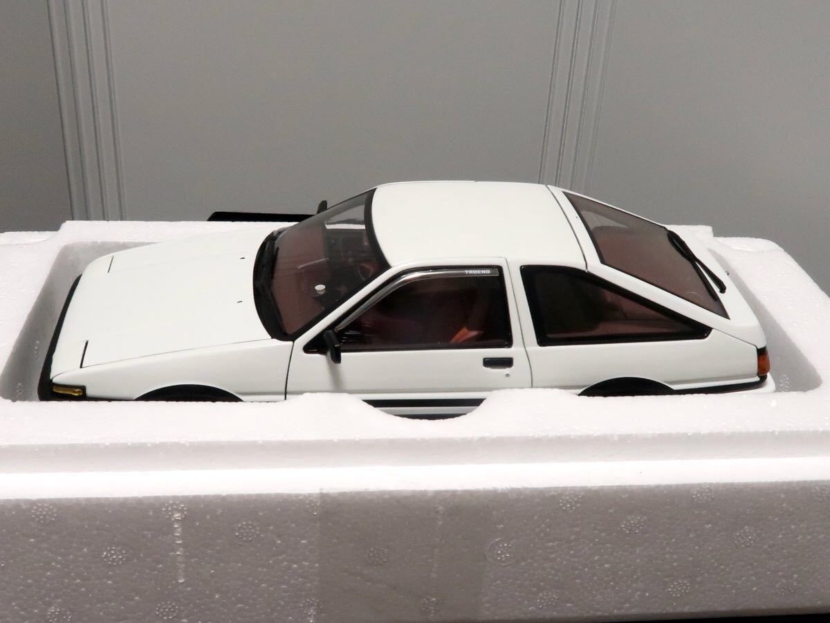 オートアート 78798 1/18 トヨタ スプリンタートレノ(AE86) 新劇場版 