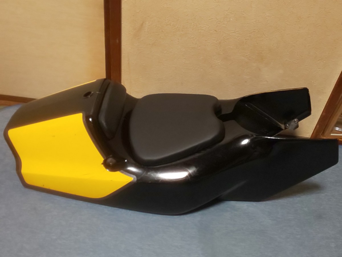 NSR80前期純正シートカウル NSR50・NSR80用純正シートカウル☆ Yahoo!オークション - 結構美品