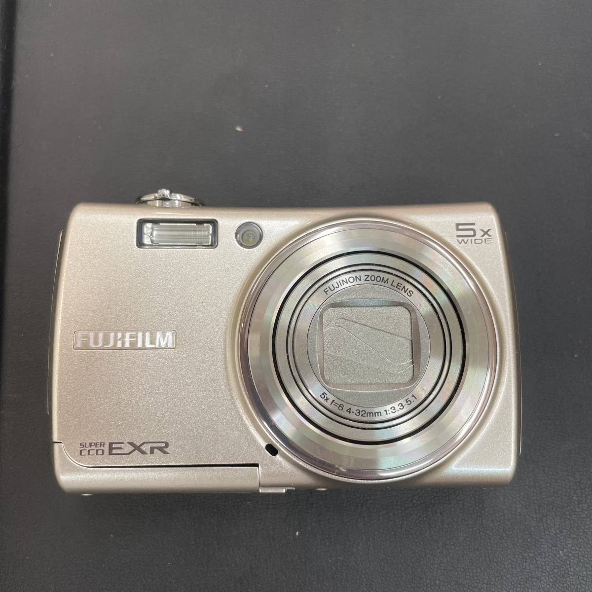 上8978 FUJIFILM FINEPIX F200EXR 充電器欠品 動作不明 現状品