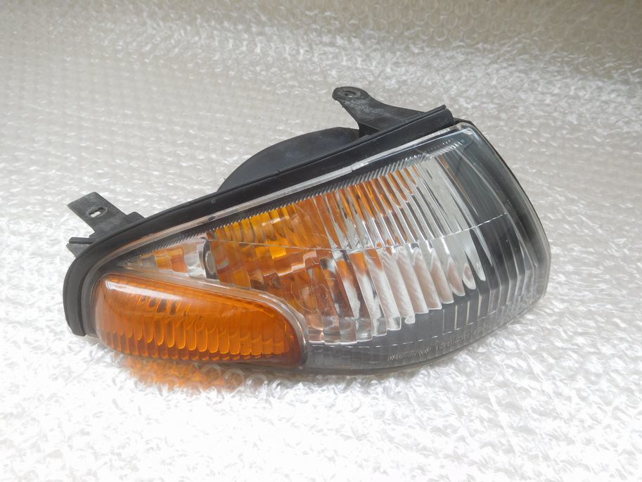 日産 純正 HCR32 R32 スカイライン ノーマル フロント コーナーレンズ