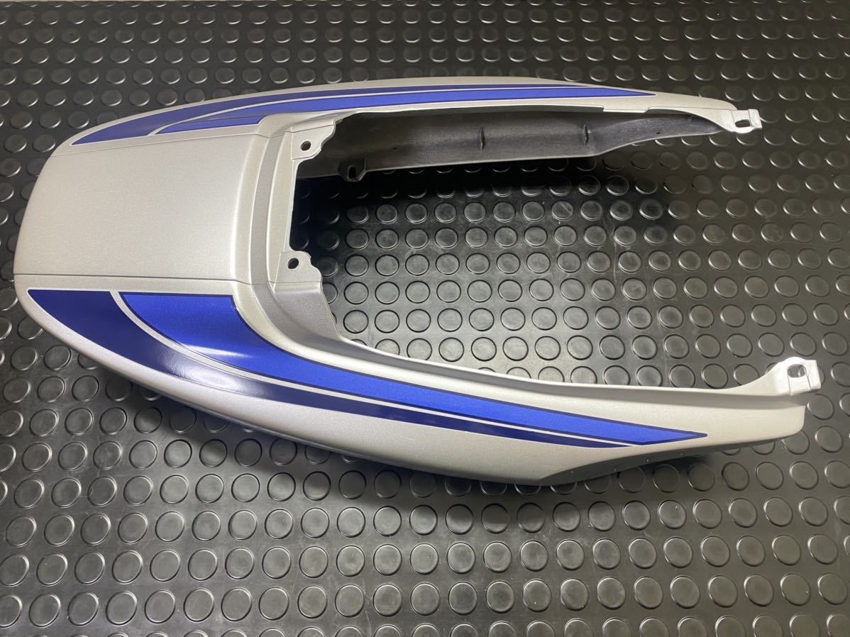 CB400SF NC39 HONDA 純正 テールカウル シルバー / スペンサーカラー