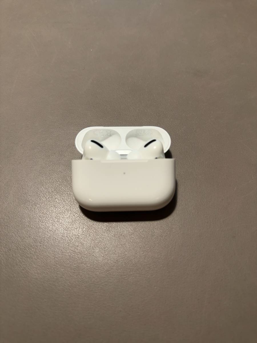 中古】AirPods Pro 第一世代 apple カバー付き AirPodsPro第1世代」の