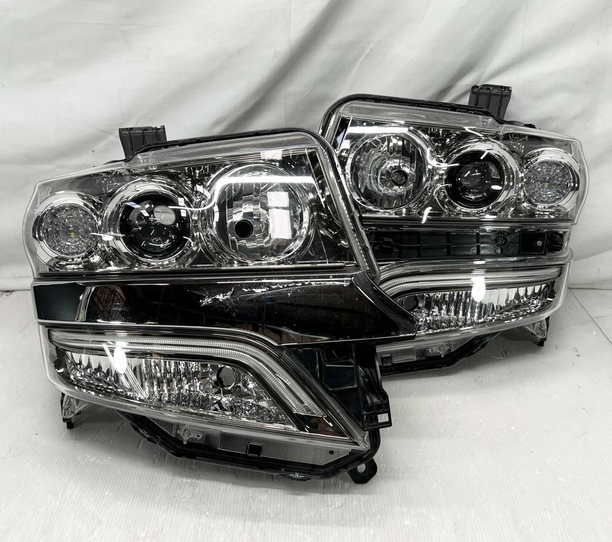 ＊送料込＊即決 ホンダ N-BOX カスタム JF1 JF2 後期 純正 HID 左 右 ヘッドライト KOITO 100-62221 ブルー 刻印Dフロント 左側 右側 1226