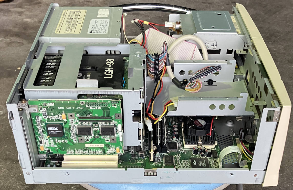NEC VALUESTAR PC-9821 V200 ジャンク NEC VALUESTAR PC-9821V200⁄SZD