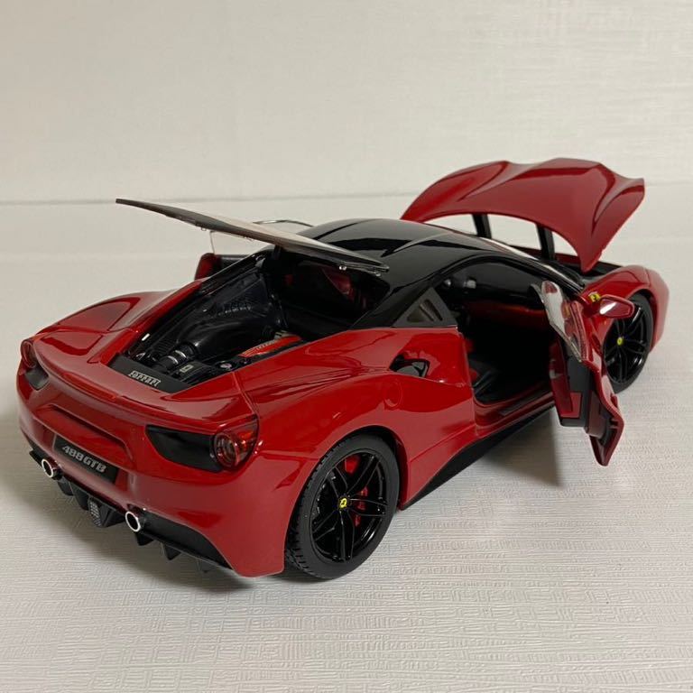 1⁄18 Ferrari signature 0 スペチアーレ⁄ブラーゴ・シグネチャー