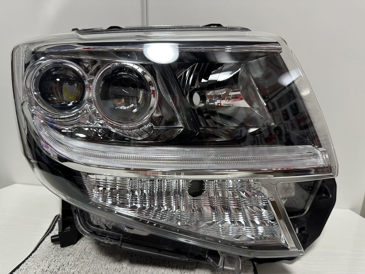 最新作】 ダイハツ タントカスタム LA600S 後期 LED 右ヘッドライト 右
