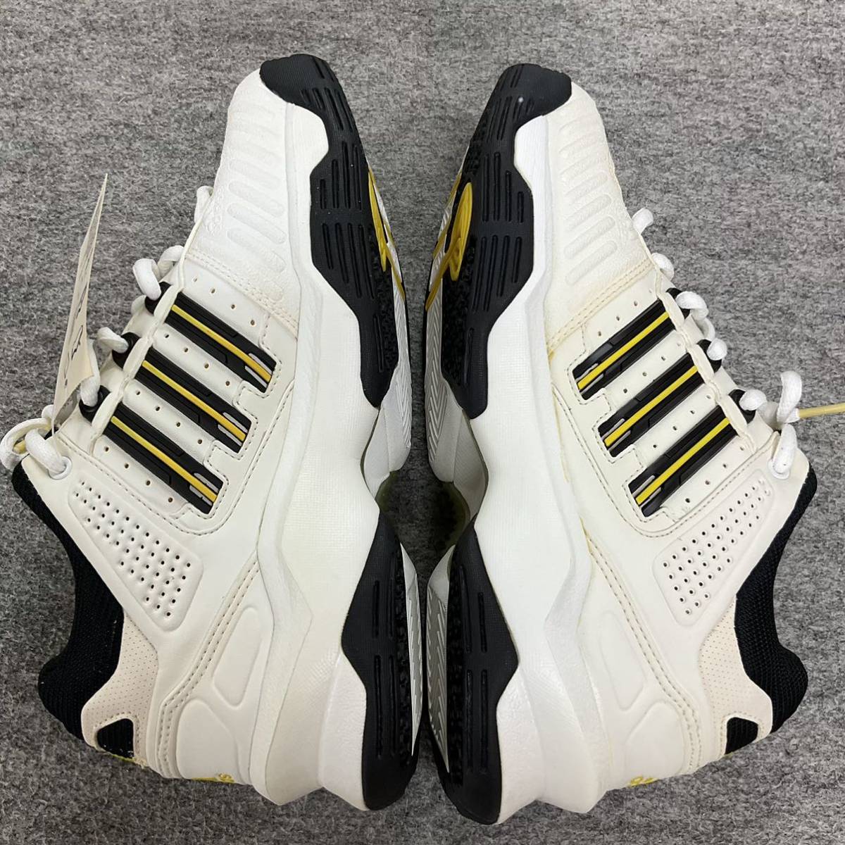 adidas アディダス テニスシューズ アディダスシューズ スニーカー 当時物　アディダステニスシューズ
