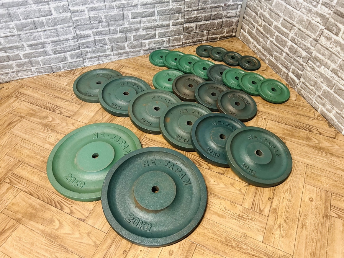 NE.JAPAN プレートセット 20kg×2/10kg×6/5kg×4/2.5Kg×8/1.25Kg×4/計145kg 穴径28mm　 筋トレ エリア限定 埼玉県川口市発 「15381」