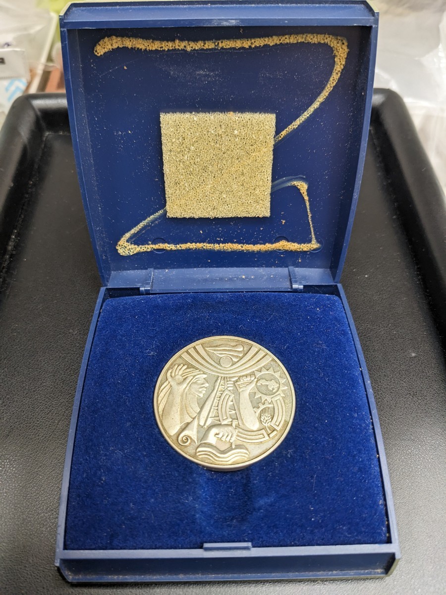 新品，新作登場 ☆イラク 1968年 アラビア革命 1 ディナール シルバーコイン 銀貨 約31.0