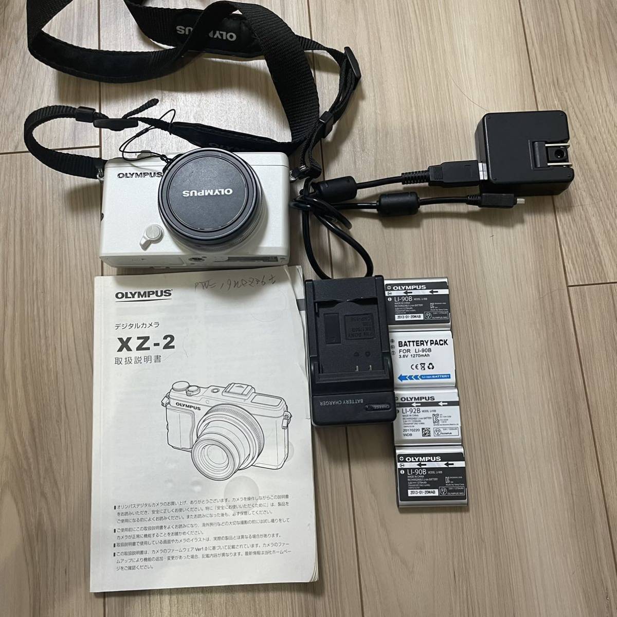 F24 OLYMPUS STYLUS XZ-2 デジタルカメラ