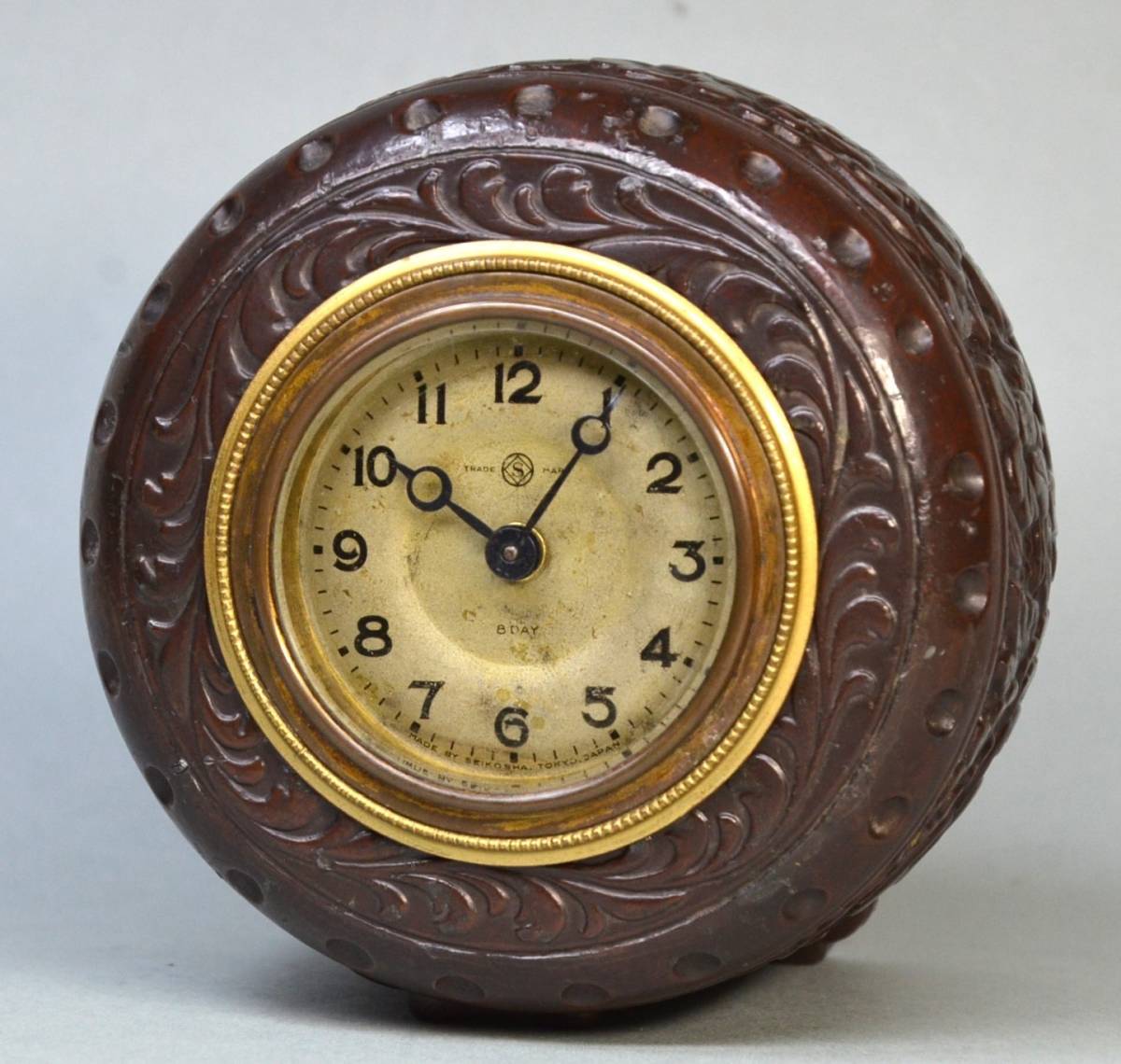 精工舎 が1932年頃に販売した 太鼓型 ８日巻 置時計　稼働　アンティーク　レトロ　商品名・材質不明　重さ１，３キロ　珍品　　