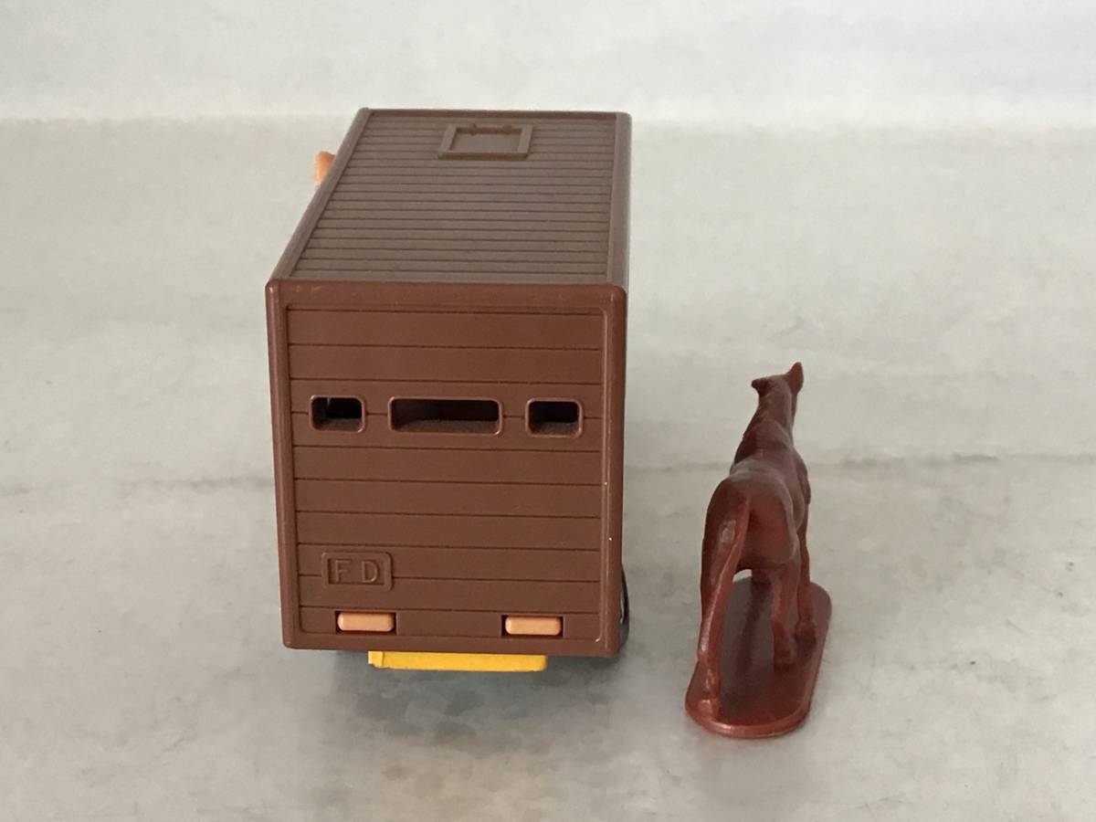 トミカ フォード キャトル トラック 青箱NO.F62 馬運搬車箱無 日本製