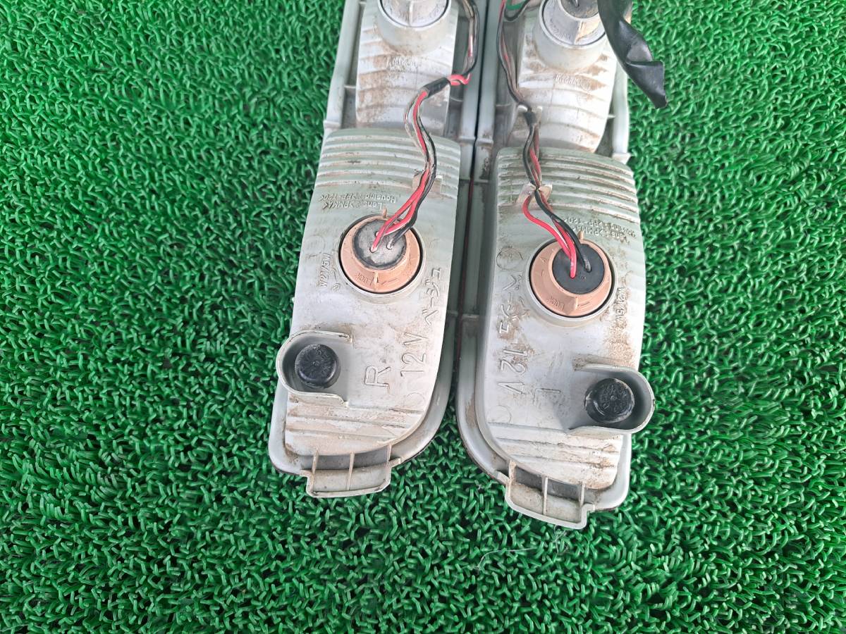 ダイハツ ハイゼットカーゴ S320V S330V S321V S331V テールランプ